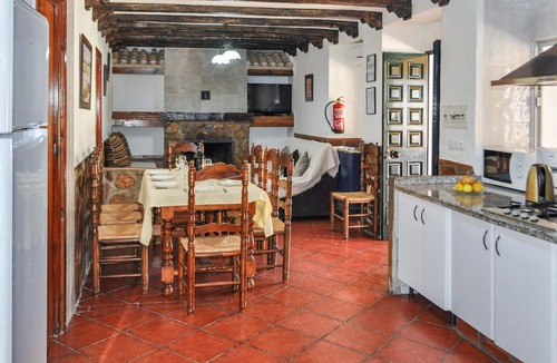 Montefrio House | Gorgeous home in Montefrío with private swimming pool, can be inside or outside