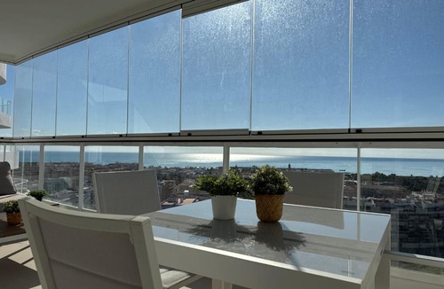 Canet de Berenguer Apartment | Gran Canet Salva, moderno apartamento con terraza y vistas al mar