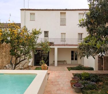 Sant Jaume dels Domenys House | Gran casa de pueblo en el Penedés