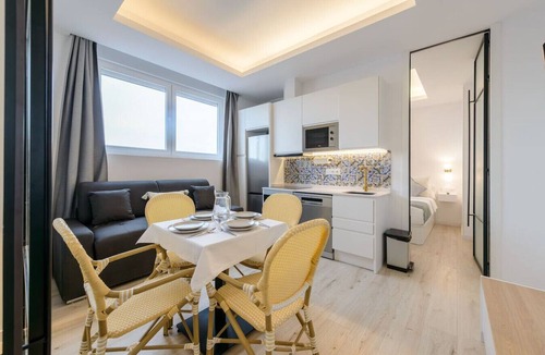 Malasana Apartment | GRAN VIA capitals, AMALFi
