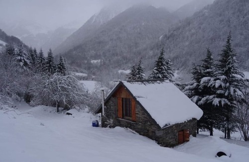 Ustou House | Grange de l'Ossèse in the heart of a wild valley