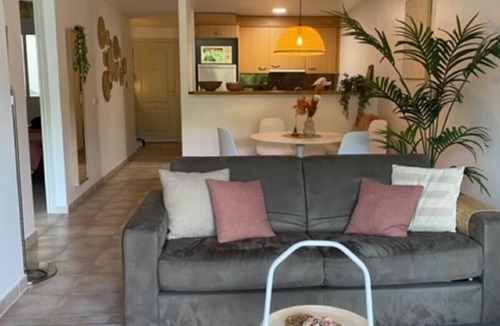 Pals Apartment | GREEN MAR D 202