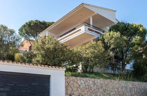 Llanca Apartment | Grifeu 6 Bright apartment with terrace and views