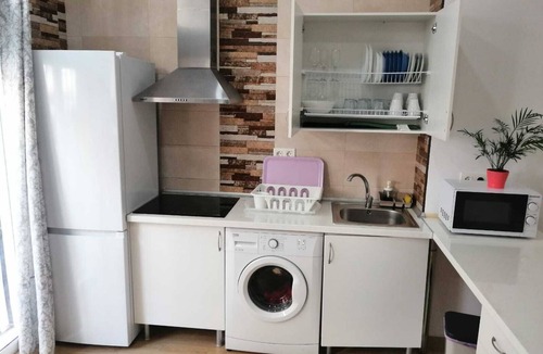 Poligono Alameda Apartment | Grilo Apartment