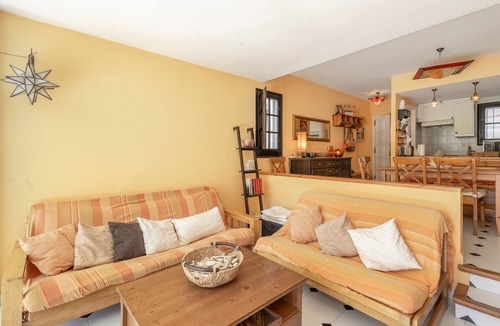 Pals Apartment | Ground Floor Apartment Just 50 Meters from the Beach
