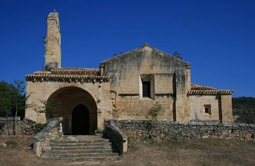 Vallejo de Sotoscueva Cottage | Guareña rural house, for 4 people (full rental)