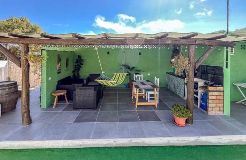 Las Casas House | GuestReady - El Pinar isla del Hierro