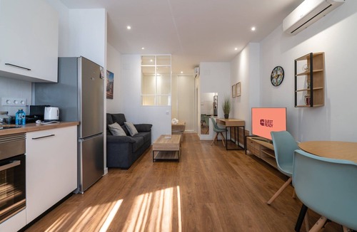 Pradolongo Apartment | GuestReady - Modern Studio near Downtown