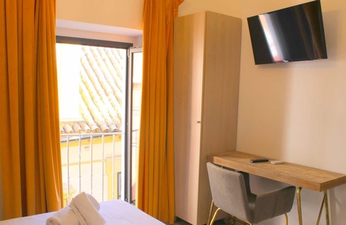Historical Center Hotel | H.Doble San Eloy - One Bedroom Hotel, Sleeps 2
