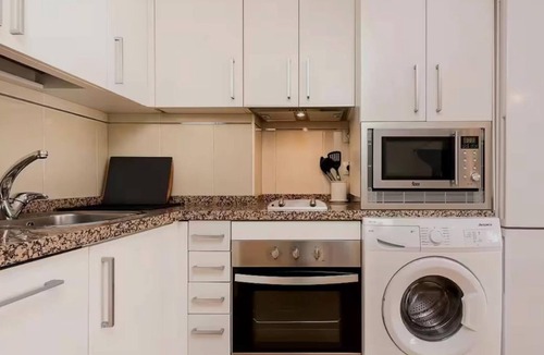 La Trinidad Apartment | H2M Ventura Angel Loft SmartTv & AACC near centre
