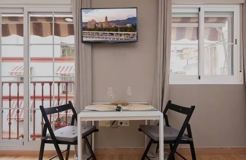 La Trinidad Apartment | H2M Ventura Angel Loft SmartTv & AACC near centre