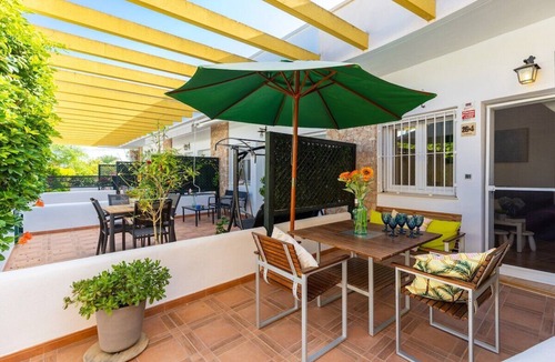 Mil Palmeras Ski Chalet | Happiness Corner by Fidalsa