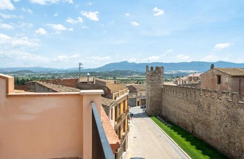 Montblanc Apartment | Hauzify I Apartaments Montblanc