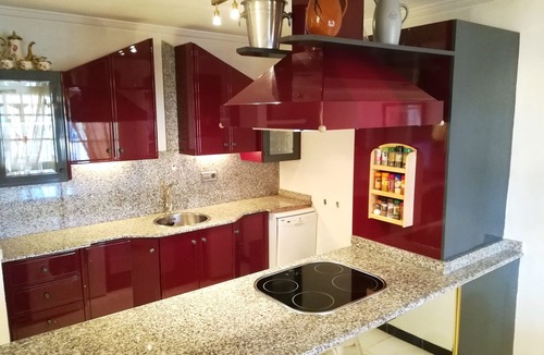Los Altos Apartment | High quality & sun-kissed - great view over the sea, harbor & salt lakes, WiFi B1