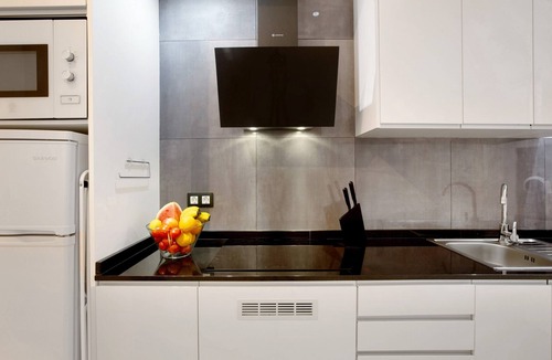 Las Palmas de Gran Canaria House | Holiday Home 'Beach Studio Apartment Canteras' with Sea View & Wi-Fi