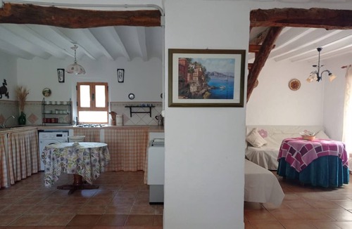Villanueva del Arzobispo House | Holiday Home 'Finca Rústica La Pájara' with Mountain View, Pool and Wi-Fi