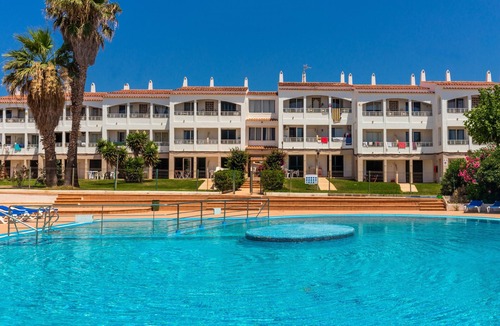 Cala en Blanes Apartment | Holiday Apartment "Cala'n Blanes Park 228" with Shared Pool, Balcony and Air Conditioning.