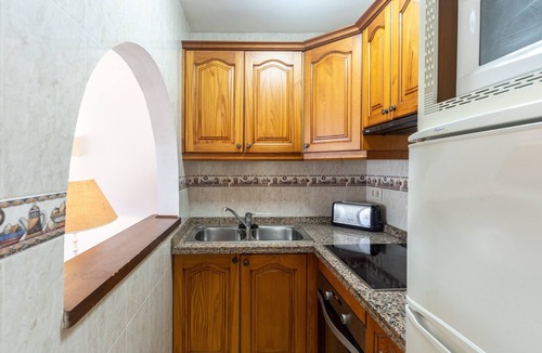El Paraiso Apartment | Holiday Apartment '3B Virgo' with Pool, Private Terrace & Wi-Fi