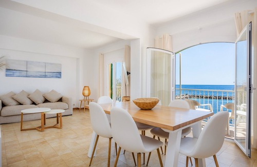 Cala Bona Apartment | Holiday Apartment "Duplex Voramar Mhm Seafront" with Sea View, Balcony & Wi-Fi
