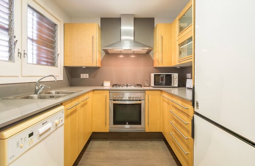 Canet de Mar Apartment | Holiday Apartment "Canet Beach 1" with Balcony & Wi-Fi