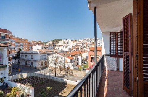 Canet de Mar Apartment | Holiday Apartment "Canet Beach 3" with Balcony & Wi-Fi