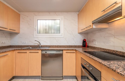Platja d'Aro Apartment | Holiday Apartment "Planta Baixa" with Private Garden & Wi-Fi