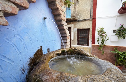 Castril Apartment | Holiday Apartment "Rural La Parra Castril 2 Madera" with Mountain View, Private Terrace & Wi-Fi