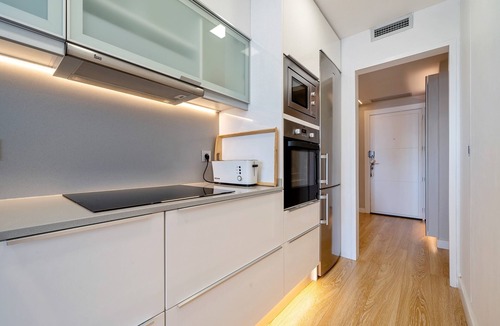 Miami Platja Apartment | Holiday Apartment "La Rosaleda" with Sea View, Shared Pool & Wi-Fi