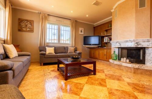 Alcanar House | Holiday Home Gladiols by Interhome