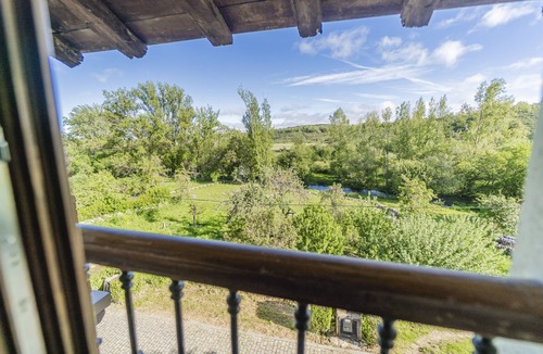 Villasur de Herreros House | Holiday Home 'Casa Rural Villapajar' with Mountain View, Private Garden and Wi-Fi