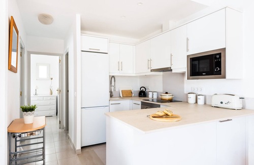 Son Parc House | Holiday Home 'Apartamento Dos Geckos' with Shared Pool, Wi-Fi and Air Conditioning