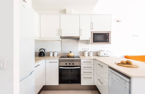 Son Parc House | Holiday Home 'Apartamento Dos Geckos' with Shared Pool, Wi-Fi and Air Conditioning