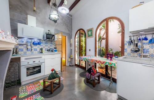 Felanitx House | Holiday Home "Bon Son Fiol" with Garden, Terraces, Air Conditioning and Wi-Fi