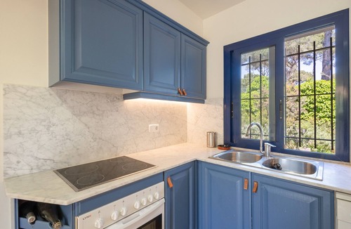 Pals House | Holiday Home 'Bosc' with Sea View, Private Pool and Wi-Fi