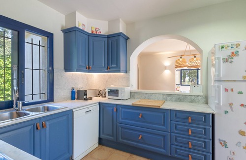 Pals House | Holiday Home 'Bosc' with Sea View, Private Pool and Wi-Fi