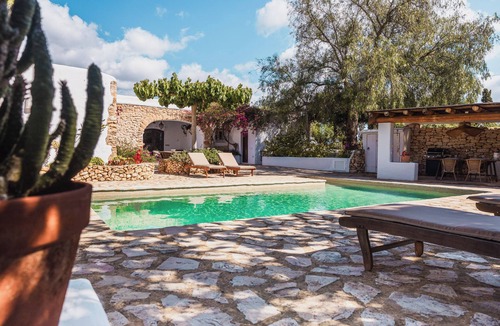 Sant Rafael de Sa Creu House | Holiday Home 'Can March Authentic Finca' with Mountain View, Wi-Fi and Air Conditioning