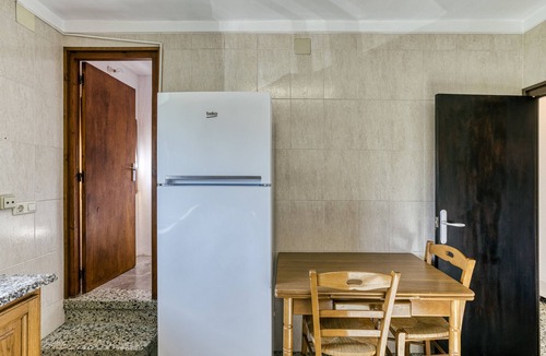 Capmany House | Holiday Home 'Can Picola' with Mountain View, Private Terrace and Wi-Fi