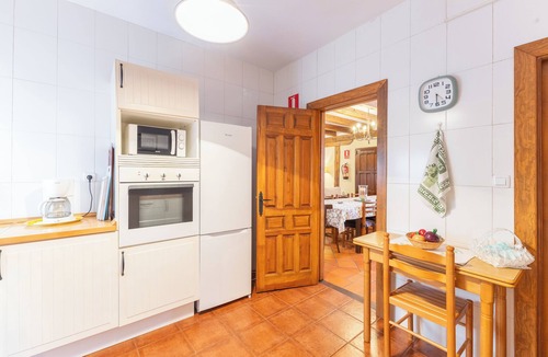 Rades de Abajo House | Holiday Home 'Casa El Arroyal' with Private Pool, Private Terrace and Wi-Fi