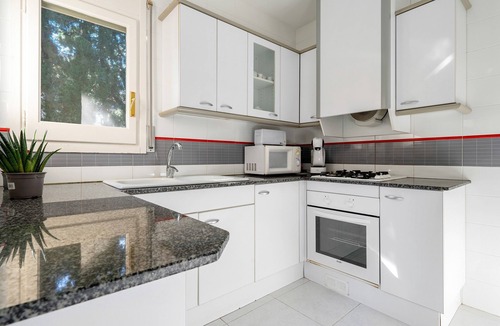 Riumar House | Holiday Home 'Casa De Vacaciones La Terraza' with Private Pool, Wi-Fi and Air Conditioning