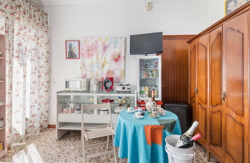 Lorca House | Holiday Home 'Casa Venta Ruizo' with Mountain Views, Wi-Fi and Air Conditioning