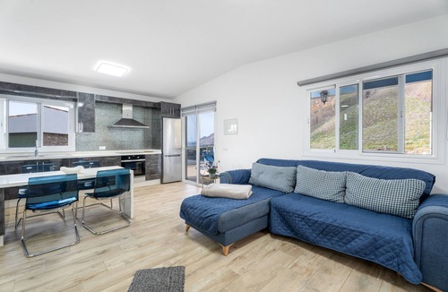 Frontera House | Holiday Home 'Casa Mar Azul' with Sea Views, Private Terrace and Wi-Fi