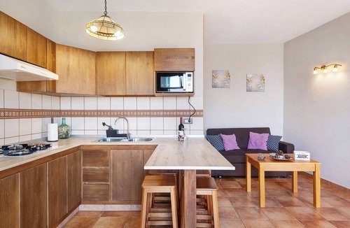 El Tablado House | Holiday Home "Casa Mirador El Topo" with Sea View, Private Terraces & Wi-Fi
