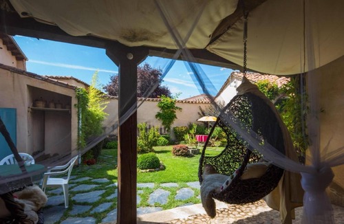 Villamejil House | Holiday Home 'Casa Rural La Cepedana' with Private Terrace, Private Garden and Wi-Fi