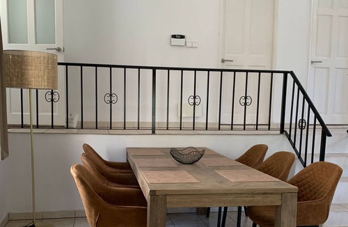 Finestrat House | Holiday Home 'Casita Lukalalo' with Mountain View, Pool & Wi-Fi