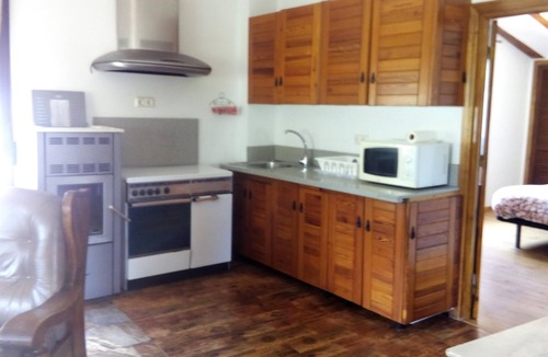 Castril House | Holiday Home ‘Cortijo la Era’ with Mountain View, Pool & Wi-Fi