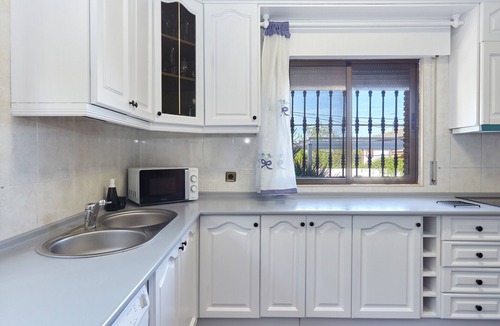 Jamilena House | Holiday Home 'El Ranchito' with Mountain View, Private Pool and Wi-Fi