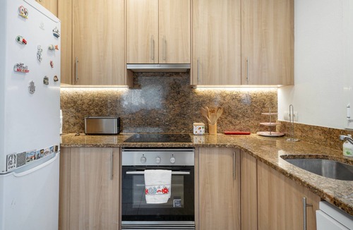 Pals House | Holiday Home 'Can Sais' with Mountain View, Wi-Fi and Air Conditioning