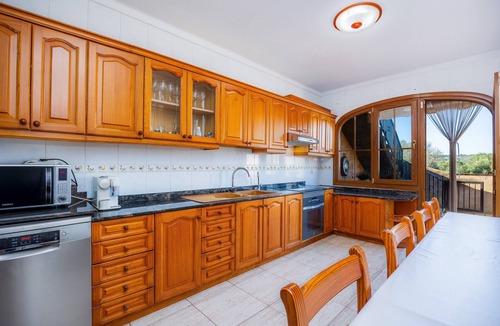 Maria de la Salut House | Holiday Home 'Villalonga' with Private Pool, Wi-Fi and Air Conditioning