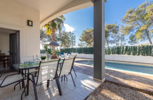 Riumar House | Holiday Home Gaviota 4 by Interhome