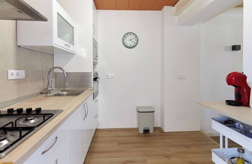 Cazorla House | Holiday Home 'La Casita Verde' with Mountain View, Wi-Fi and Air Conditioning
